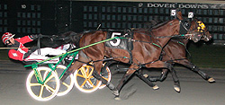 L Dees Val (Dover Downs photo)